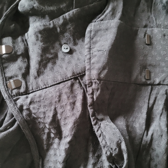 Something Navy Waist Detail Black Jacquard Peplum Surplice Top, size XXS - Picture 5 of 8